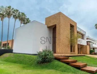 Condomínio royal park - 660 m² de área construída - 4 suítes