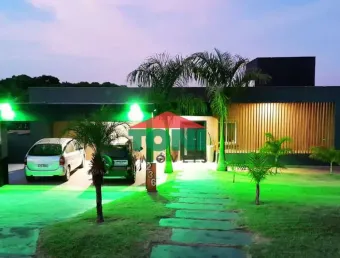 Casa em condomínio: 3 suítes, 2 salas, 6 banheiros, área gourmet e piscina em Salto-SP, Terras de Santa Izabel.