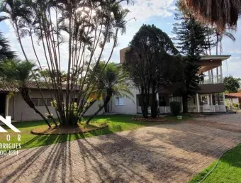 Lindíssima casa duplex no condomínio colonial em limeira-sp