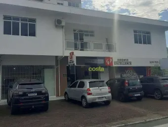 Sala comercial com 6 salas para alugar na Rua da Independência, 960, Areias, São José