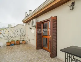 Cobertura na azenha, 150m², 3 quartos, 1 suíte, 2 banheiros