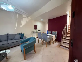 Linda Casa com 3 Quartos, Piscina e Churrasqueira em Itaipu!
