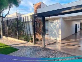 Casa à venda em Maringá, Jardim Cidade Monções, com 3 quartos, com 217 m