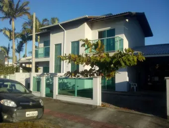 Sobrado à venda no bairro praia do sonho - palhoça/sc