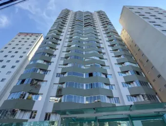 Apartamento padrão com 3 quartos - 1 suíte - 158m² privativos - 2 vagas de garagem - no água verde, curitiba-pr.