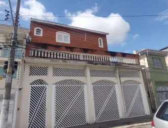 Sobrado 4 dormitórios 2 suítes DE 790 Mil Por 650 Mil