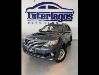 TOYOTA HILUX SW4 SRV D4-D 4x4 3.0 TDI Dies. Aut