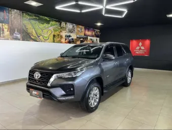 Toyota HILUX SW4 2.7 VVT-i FLEX SRV 7L 4X2 AUTOMÁTICO