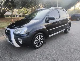 ETIOS CROSS 1.5 2014 COMPLETO VEJA