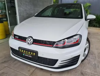 VOLKSWAGEN GOLF GTI AD 2015
