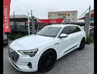 AUDI E-TRON.