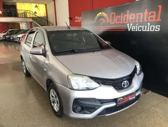 TOYOTA ETIOS X Sedan 1.5 Flex 16V 4p Aut.