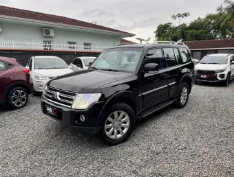 Mitsubishi Pajero HPE Full 3.2 4x4 T.I.Dies. 5p Aut  - Preta - 2010/2011