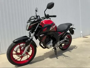 Honda CB 250 Twister CBS