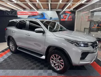 Toyota Hilux sw4 2021 2.8 d-4d turbo diesel srx 7l 4x4 automático