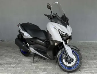 YAMAHA XMAX 2022