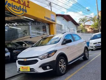 Chevrolet onix hatch activ 1.4 8v flex 5p mec 2017