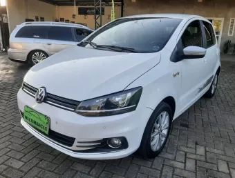 CARRO MUITO NOVO