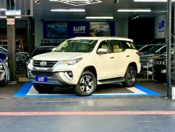 Toyota hilux sw4 srx diamond 2.8 tb diesel 4x4 2020