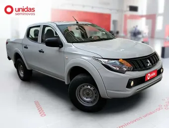 Mitsubishi L200 triton 2023 2.4 sport gl 4x4 mt 4p ar dh 4x4