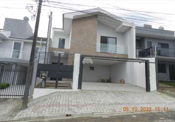 Casa com 3 quartos à venda na rua coronel saldanha, 502, alto da xv, guarapuava, 204 m2 por r$ 990.000