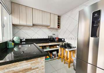 Casa com 2 quartos à venda na rua zilá oliveira, 128, roseira, são josé dos pinhais, 43 m2 por r$ 250.000