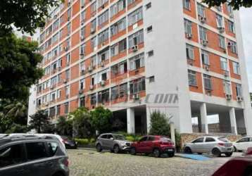 Apartamento com 2 quartos à venda na estrada do tindiba, 35, pechincha, rio de janeiro, 62 m2 por r$ 220.000