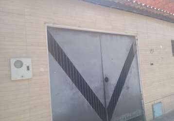 Excelente casa no conjunto araturi