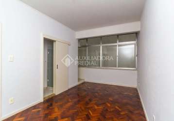 Apartamento com 1 quarto à venda na rua coronel fernando machado, 813, centro histórico, porto alegre, 40 m2 por r$ 230.000