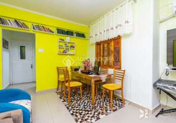 Apartamento com 2 quartos à venda na avenida cristóvão colombo, 274, floresta, porto alegre, 68 m2 por r$ 300.000