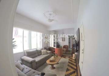 Apartamento com 3 quartos à venda na rua francisco ferrer, 161, rio branco, porto alegre, 117 m2 por r$ 470.000