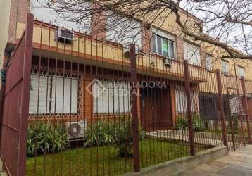 Apartamento com 2 quartos à venda na rua augusto melecchi, 42, menino deus, porto alegre, 76 m2 por r$ 265.000