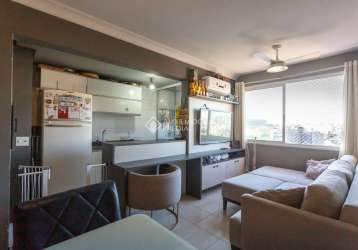 Apartamento com 2 quartos à venda na avenida da azenha, 680, azenha, porto alegre, 50 m2 por r$ 390.000