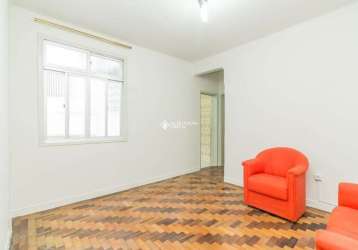 Apartamento com 2 quartos à venda na rua barão do amazonas, 273, petrópolis, porto alegre, 70 m2 por r$ 210.000