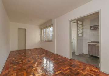 Apartamento com 1 quarto à venda na rua joão cândido, 70, vila ipiranga, porto alegre, 32 m2 por r$ 220.000