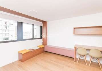 Apartamento com 1 quarto para alugar na rua professor duplan, 50, rio branco, porto alegre, 45 m2 por r$ 2.500
