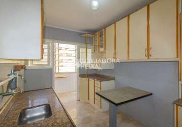 Apartamento com 3 quartos para alugar na avenida protásio alves, 1264, rio branco, porto alegre, 123 m2 por r$ 2.300