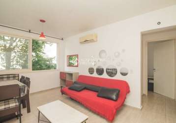Apartamento com 1 quarto para alugar na avenida alberto bins, 820, floresta, porto alegre, 51 m2 por r$ 1.800