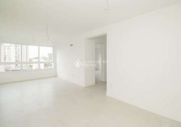 Apartamento com 2 quartos para alugar na rua paulo setúbal, 134, passo da areia, porto alegre, 74 m2 por r$ 3.000