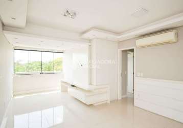 Apartamento com 3 quartos para alugar na rua líbero badaró, 461, passo da areia, porto alegre, 81 m2 por r$ 3.900