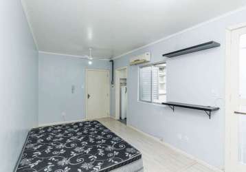 Apartamento com 1 quarto para alugar na rua visconde do herval, 1088, menino deus, porto alegre, 30 m2 por r$ 1.100