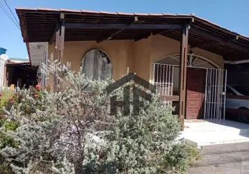 Casa à venda, com 3 quartos sendo 2 suites, com edícula, localizada no janga, paulista - pe.