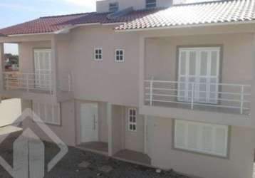 Casa em condomínio fechado com 2 quartos à venda na rua luiz de camões, 48, tijuca, alvorada, 71 m2 por r$ 213.000