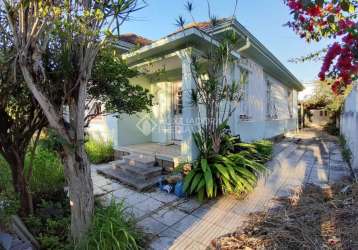 Casa em condomínio fechado com 5 quartos à venda na rua barão do amazonas, 1800, jardim botânico, porto alegre, 450 m2 por r$ 1.070.000