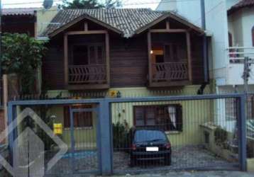 Casa em condomínio fechado com 5 quartos à venda na rua mata coelho, 98, nonoai, porto alegre, 200 m2 por r$ 600.000
