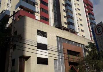 Apartamento com 2 quartos à venda na rua itororó, 160, menino deus, porto alegre, 77 m2 por r$ 680.000