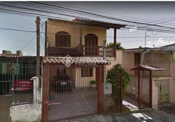 Casa em condomínio fechado com 3 quartos à venda na travessa cerejeiras, 33, camaquã, porto alegre, 250 m2 por r$ 426.000