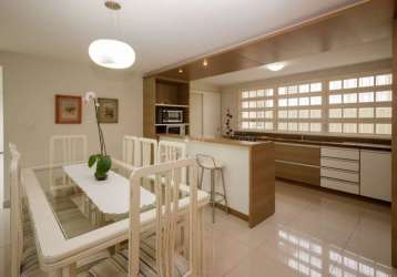 Casa comercial com 6 salas à venda na rua cid xavier gonçalves, 23, santa mônica, florianópolis, 276 m2 por r$ 1.789.000