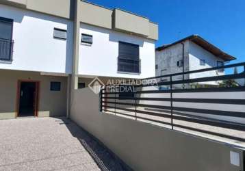 Casa com 3 quartos para alugar na rua da plenitude, 56, campeche, florianópolis, 138 m2 por r$ 6.000