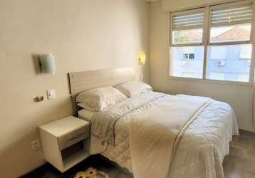 Apartamento com 2 quartos à venda na avenida chuí, 324, cristal, porto alegre, 55 m2 por r$ 265.000